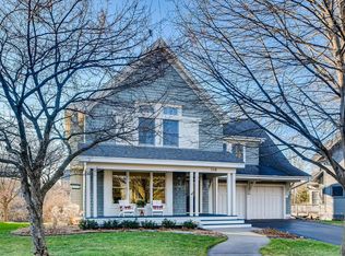 518 Newman Trl, Stillwater, MN 55082