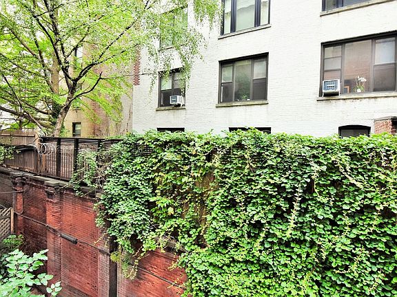 4th image of 226 W 72nd St APT 1D