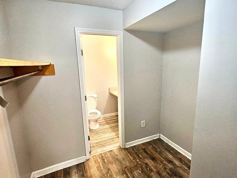 270 Tampa Dr #M8 — Photo 12
