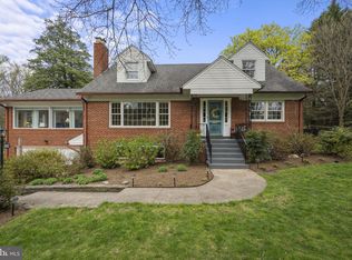 9823 Haverhill Dr, Kensington, MD 20895