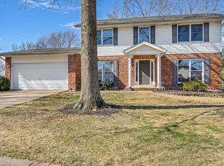 2125 Bow Tree Ct, Chesterfield, MO 63005