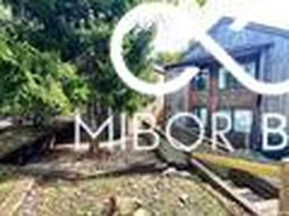 9537 S Pointe Lasalles Dr #83, Bloomington, IN 47401