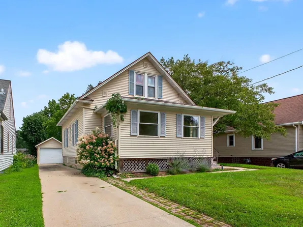 429 7th St NW, Rochester, MN 55901