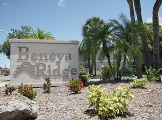 4001 Beneva Rd APT 323, Sarasota, FL 34233