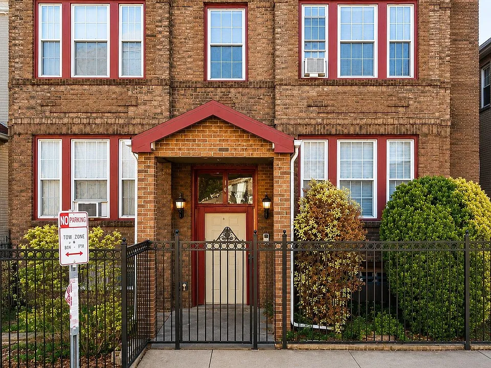 14 Rutgers Ave #6