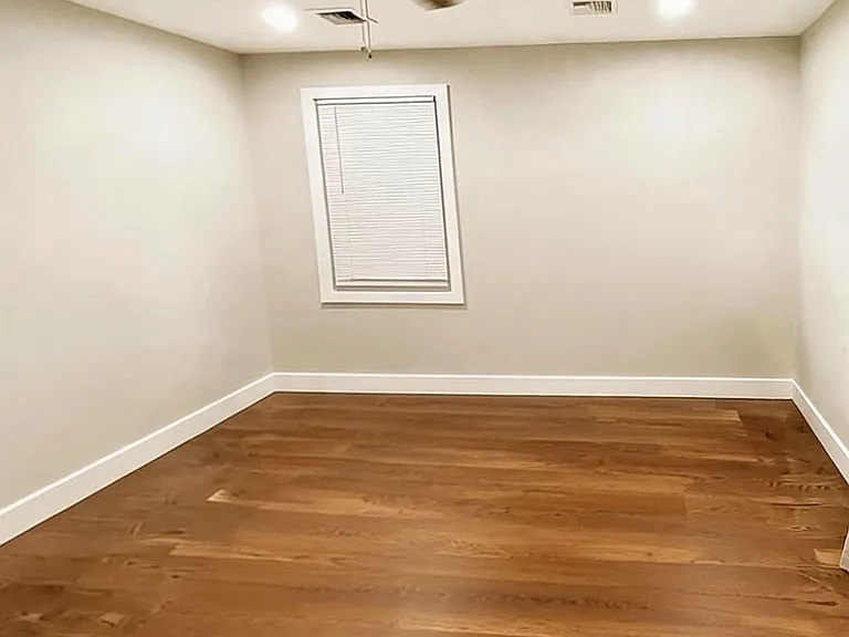 268 Griffith St #2 — Photo 20