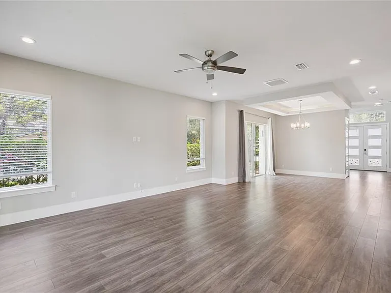 200 E Grant St — Photo 25