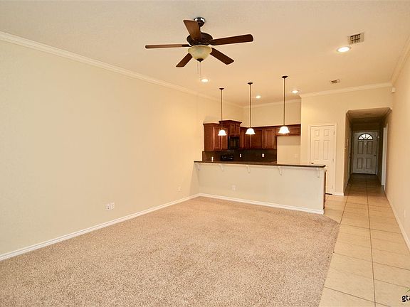 4th image of 8387 Garrett Dr