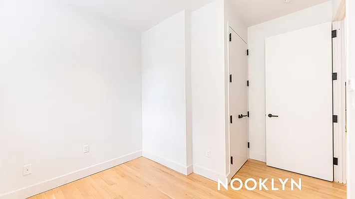 Rented by Nooklyn NYC LLC | media 27