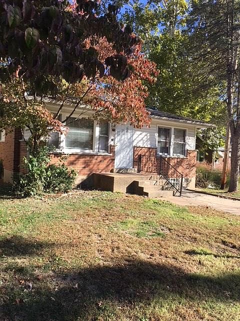 1st image of 917 Murcia St