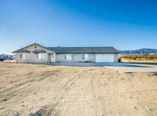 721 Cayucos Dr, Pinon Hills, CA 92372