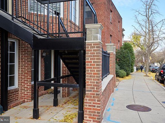 4th image of 2200 17th St NW APT 109
