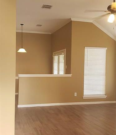 5th image of 222 Canterbury Dr