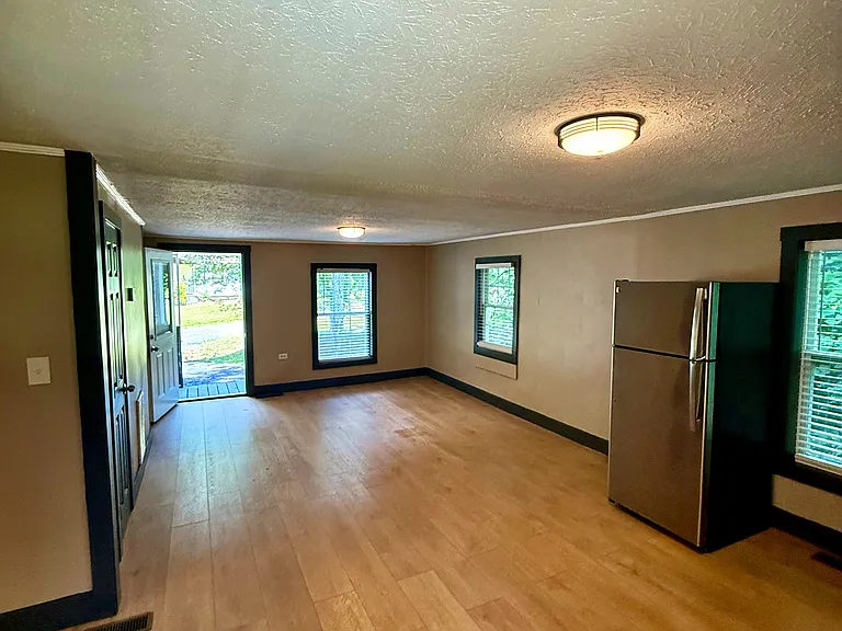 604 McCurdy Rd — Photo 13