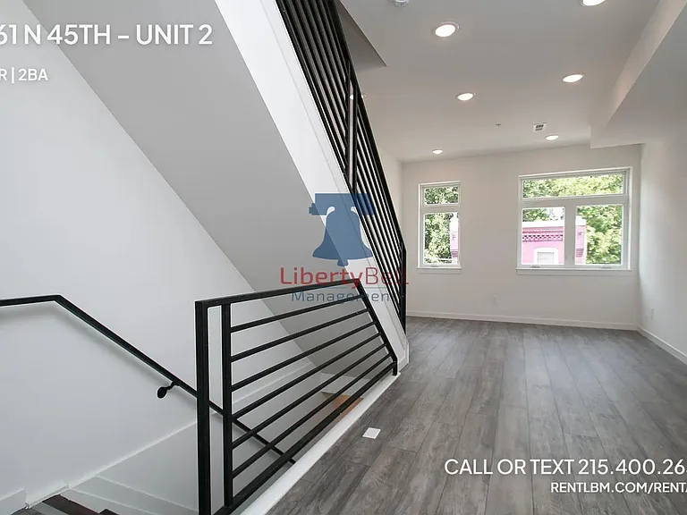 961 45th St — Photo 7
