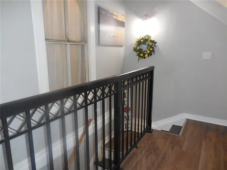 78 Duncan Ave #5 — Photo 9