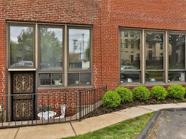 1523 S 10th St APT 112, Saint Louis, MO 63104