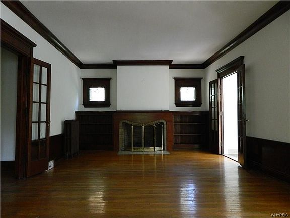 3rd image of 100 Ashland Ave