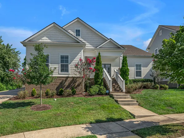 621 Henry Ln, Nashville, TN 37211