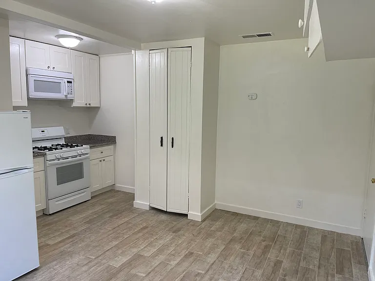 405 Norman Dr #2 — Photo 12