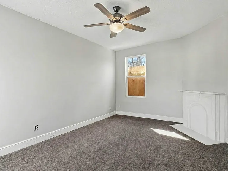 2324 Magazine St — Photo 29