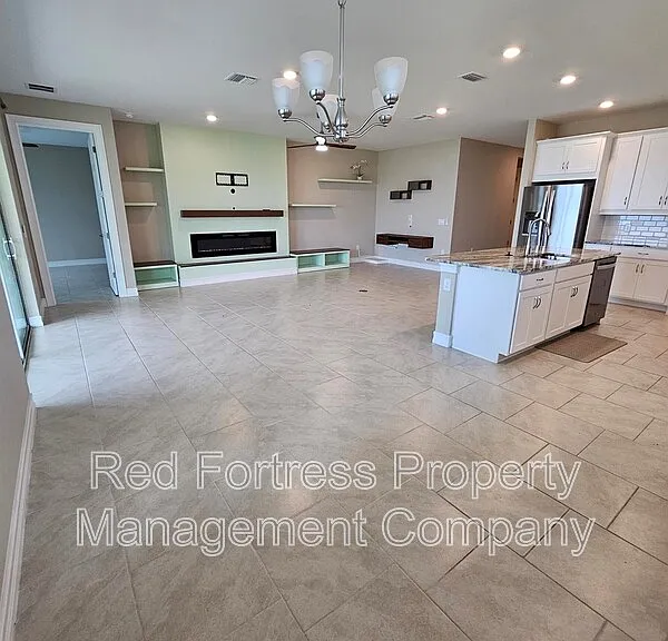 623 Parkshore Lake Ave — Photo 11