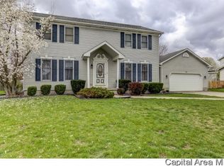 528 Teal Dr, Chatham, IL