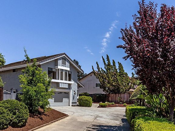 3rd image of 3368 Fabled Oak Ct