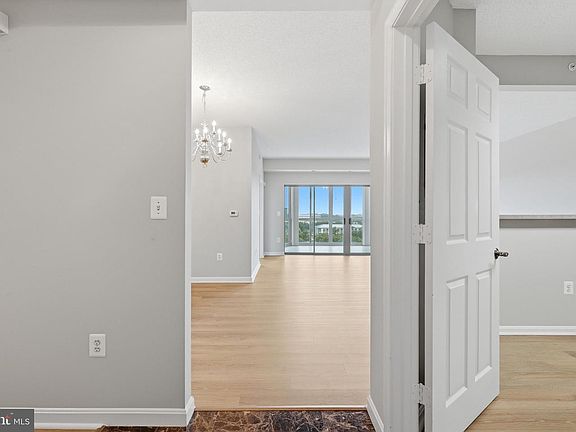 4th image of 19375 Cypress Ridge Ter Unit 922