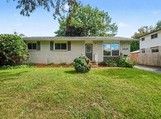 1369 Duford Dr, Ottawa, ON K1E 1E3
