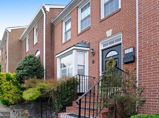 103 Shooters Ct, Alexandria, VA 22314
