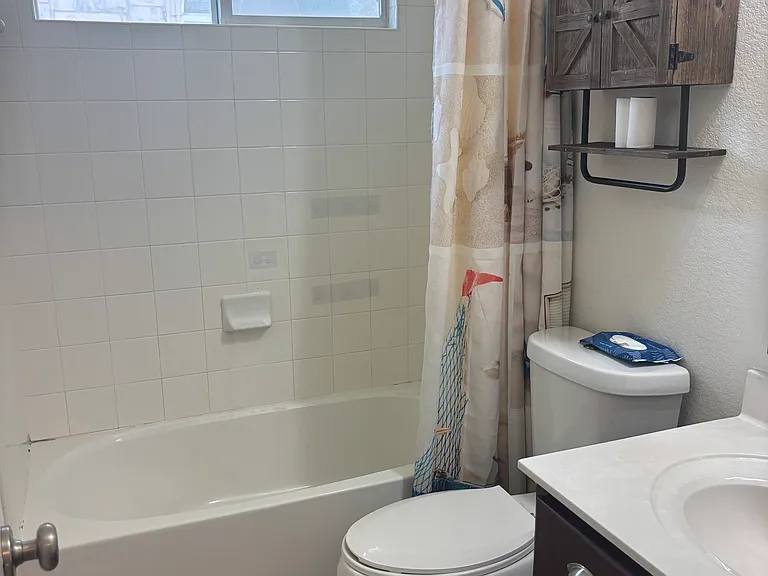 10261 Salem Way — Photo 12