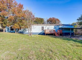 136 Draper Dr, Springtown, TX 76082