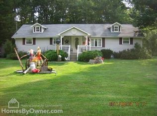 120 Forest Ln, Cool Ridge, WV 25825