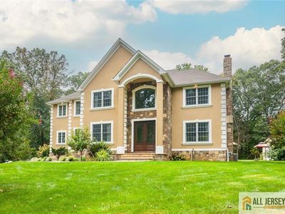 21 Fern Rd, East Brunswick, NJ, 08816