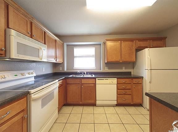 1540B  Legend Trail Dr Lawrence, KS listing photo #5