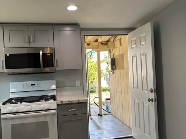 1851 E Walnut Creek Pkwy, West Covina, CA 91791