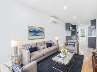 519 E 6th St #3, New York, NY 10009