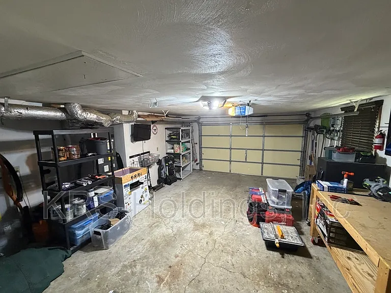 1520 Woodside Ct N — Photo 16