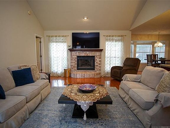 5th image of 7508 S 96th Ave E