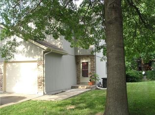109 NE Churchill St, Lees Summit, MO 64086