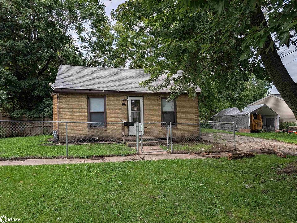 1st image of 412 Pine St