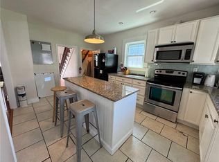 20 Narragansett Ave, Newport, RI 02840