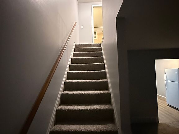 5th image of 2667 Edelweiss St NE APT 4