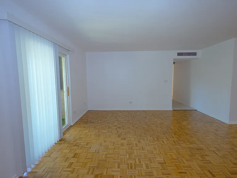 930 Beau Dr #312 — Photo 3