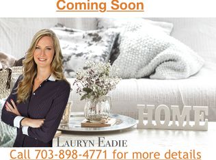 2408 Cloudcroft Sq, Reston, VA 20191