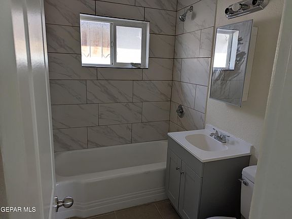2nd image of 3827 Fillmore Ave