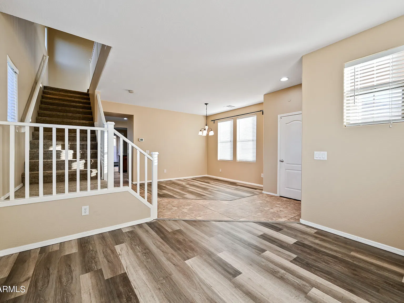 3 bed, 2.5 bath, 2356 sqft, $2,449 — Photo 4