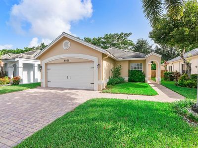 8821 Lake Park Circle N, Fort Lauderdale, FL, 33328