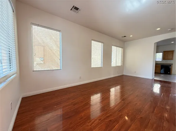 5872 Sakhalin Ave, Las Vegas, NV 89139